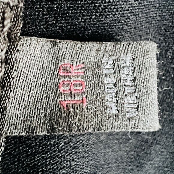 Torrid Black Ripped Torn Stretchy Bomb Shell Skinny Jeans - Plus Size 18R - Picture 8 of 9